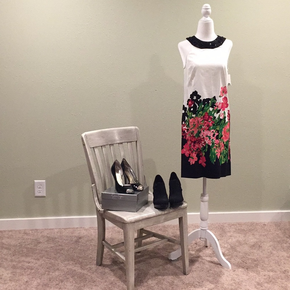 Donna Morgan - Shift dress